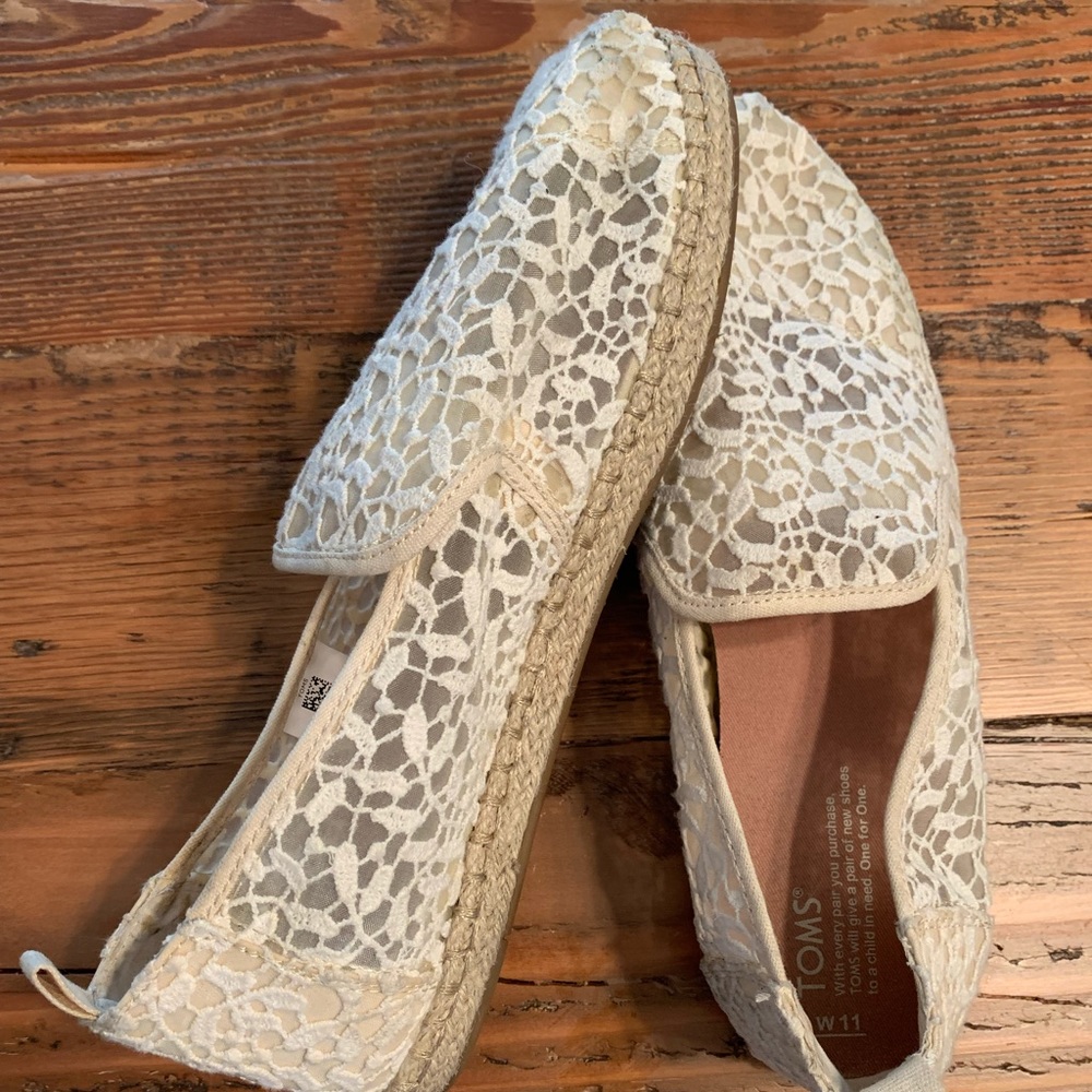 TOMS women’s size 11 Alpargata